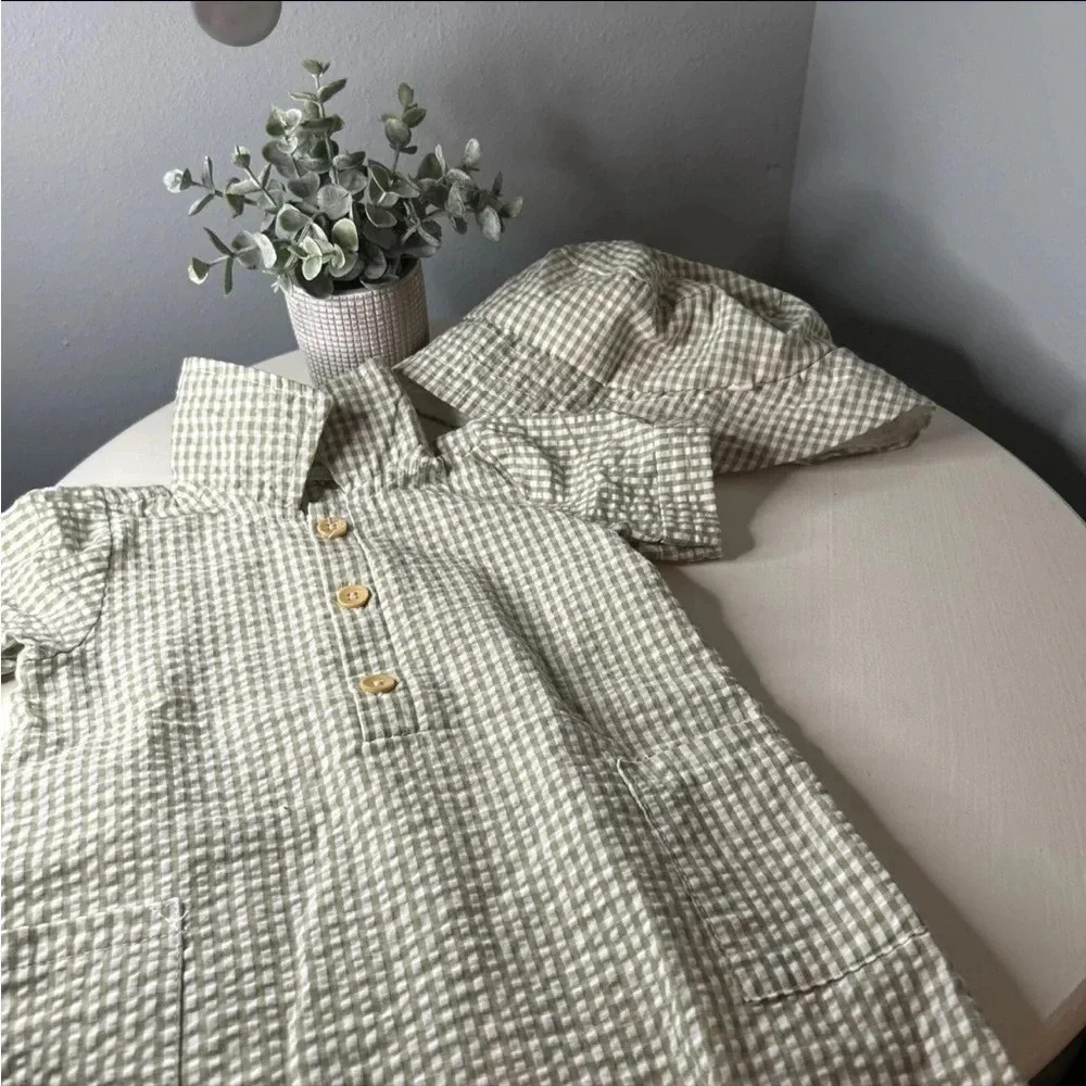 Liam & James Bodysuit Size 6-9m With Hat